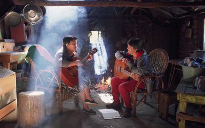 Emotivo documental sobre el canto popular llega a salas de cine de todo el país